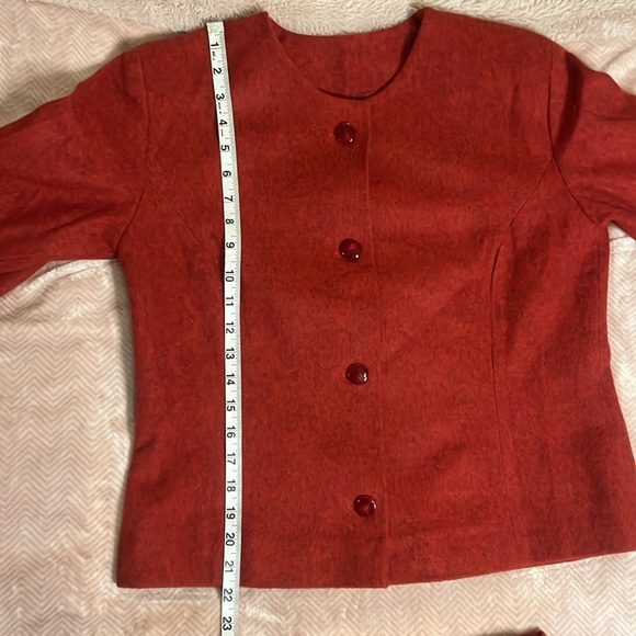 Adorable vintage red felt women’s skirt and blazer suit MINT est size 8 - Picture 9 of 16